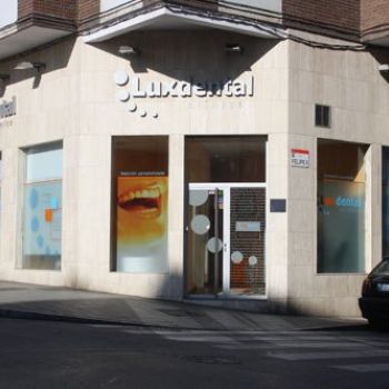 IMÁGENES DE LUX DENTAL