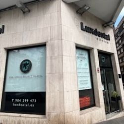 Fachada Lux Dental